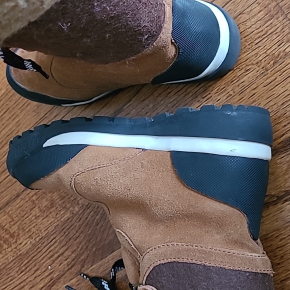 BooRoo Sherpa Fleece Lined Winter Lace-Up Boots - Size 6 - Picture 13 of 16